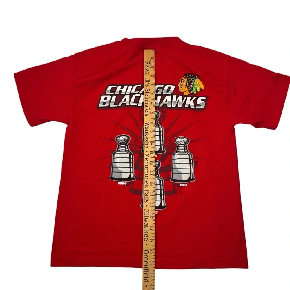 Vintage Chicago Blackhawks Stanley Cup Champions 2010 Red T-Shirt Youth Medium